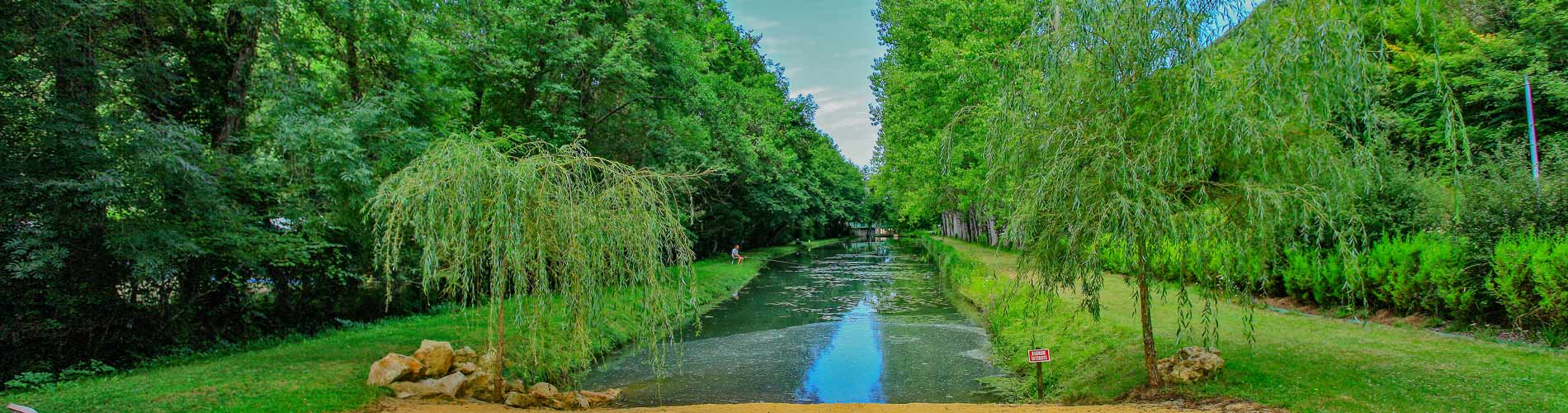 Camping avec étang de pêche Dordogne