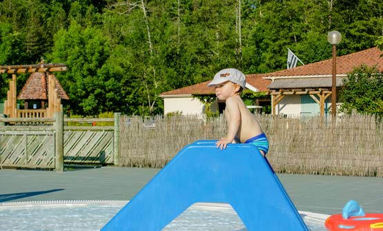 Camping Perigord noir avec piscine