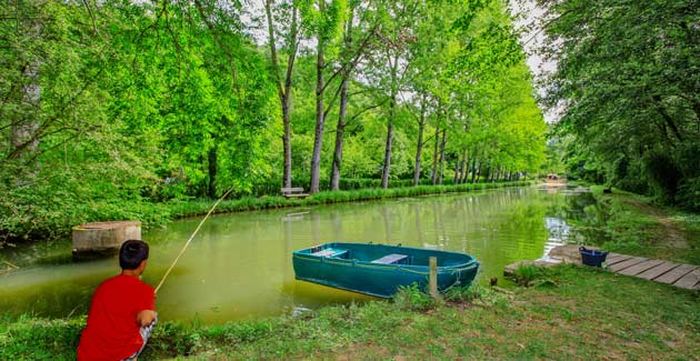 Camping familial pêche