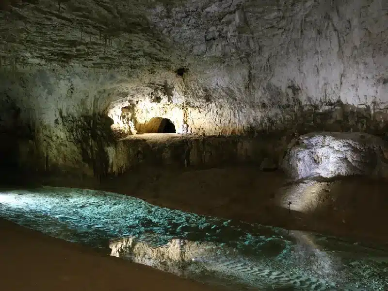 grotte de Bara-Bahau 1